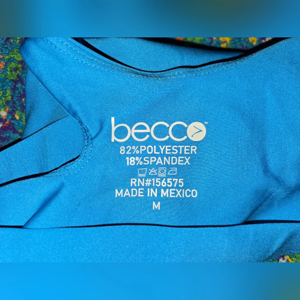 NWOT Becca Julia Asymmetrical Sports‎ Bra Cutout Shoulder Yoga Size M Blue